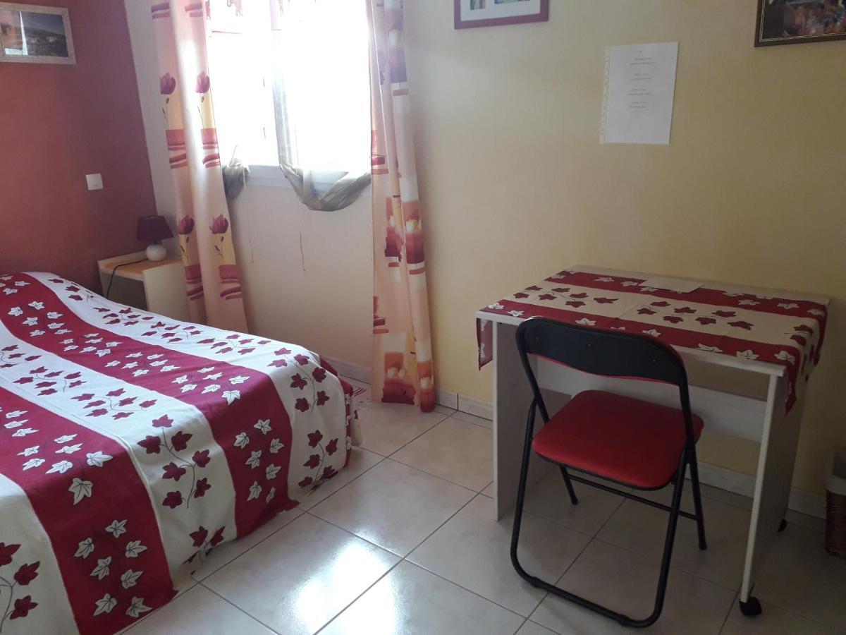 Bed and Breakfast Lauriers Roses Puisserguier Zewnętrze zdjęcie
